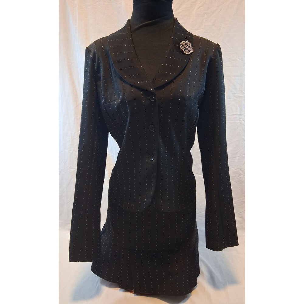 Ruby Rox Y2K Black Pinstripe Skirt Suit Size 5 Rhinestone Brooch 2 Piece